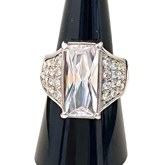 Cocktail Ring Size 9 Cubic Zirconia Pave Accents Silver Tone Engagement 2T - Picture 4 of 6